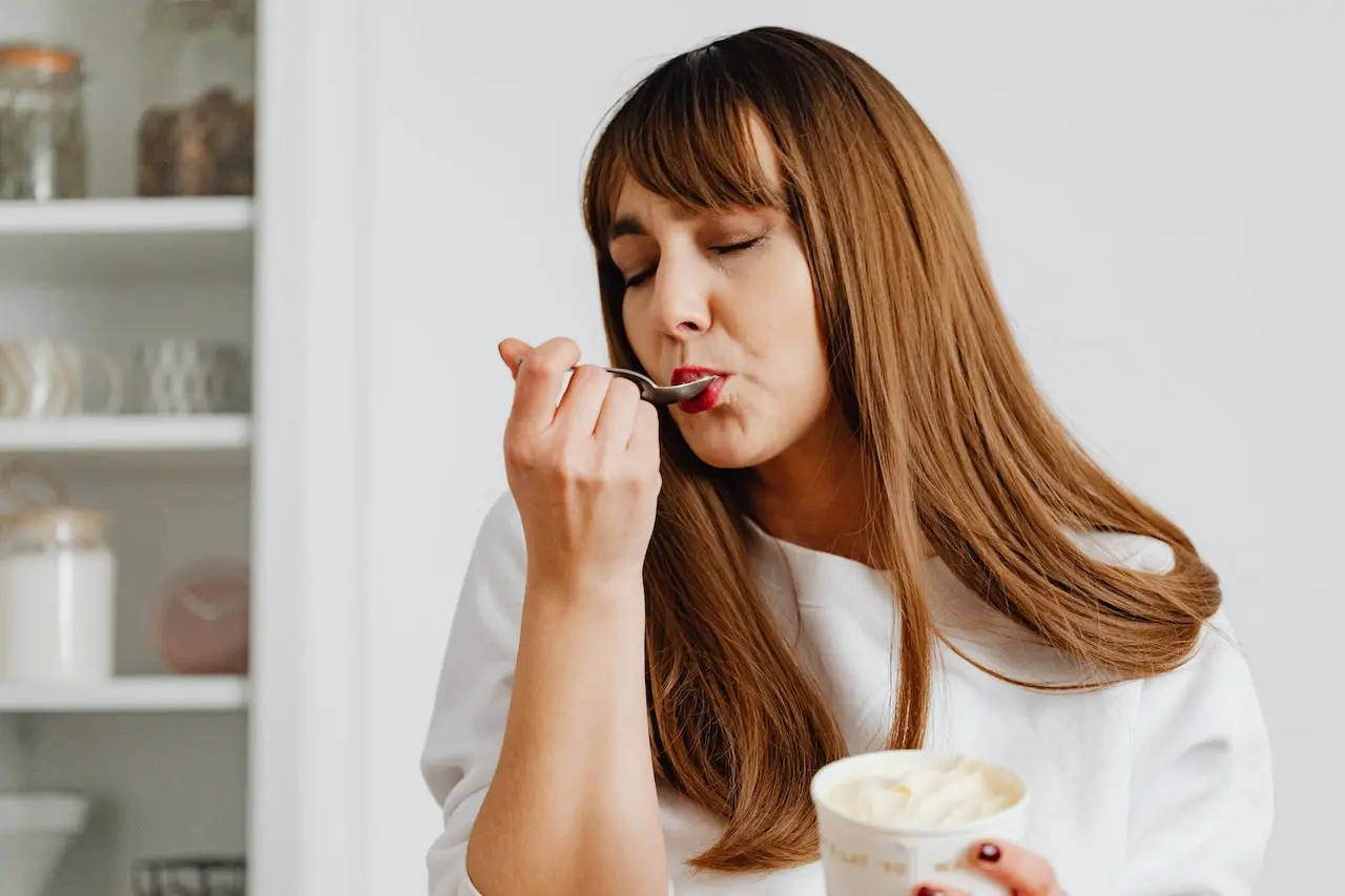 A person eating psyllium husk during a fast.